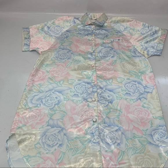 Vintage Nightshirt ‎ Woman Sz  Small Satin Gown Pastel   Floral Short Sleeve - Picture 6 of 13